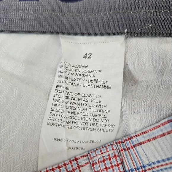 PGA Tour Golf Shorts Red White Blue Plaid Flat Front Lightweight 42 - Picture 5 of 5